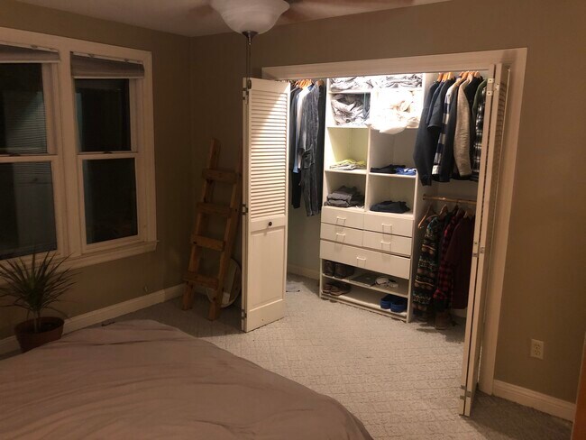 Foto del edificio - 543 N Main St