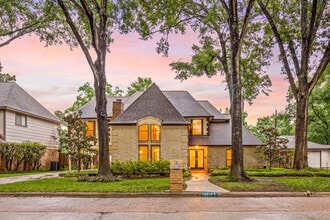 Building Photo - 12914 Ivyforest Dr