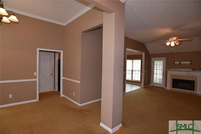 Building Photo - 54 Byron Dr