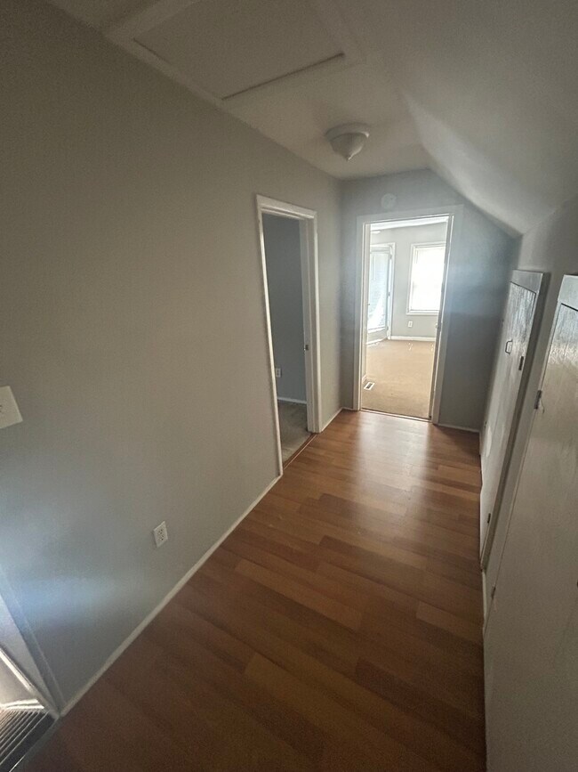 Foto del edificio - 2447 Tremont Ave