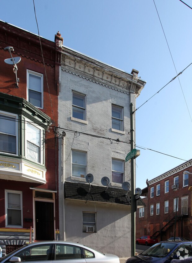 Building Photo - 1423 Tasker St