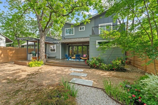 Foto del edificio - 507 Franklin Blvd