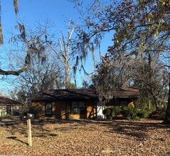 Building Photo - 3206 Montwood Dr