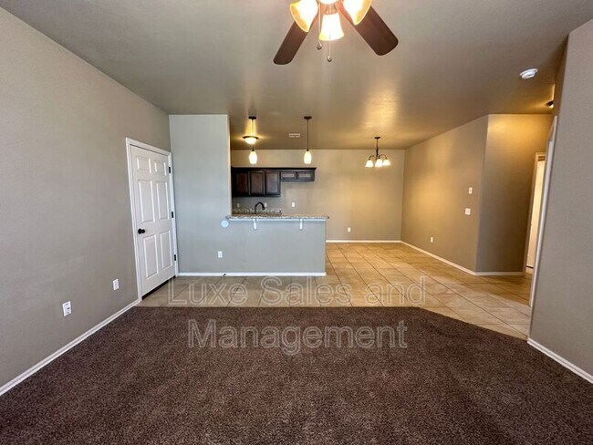 Building Photo - 1320 Garden Gate Dr