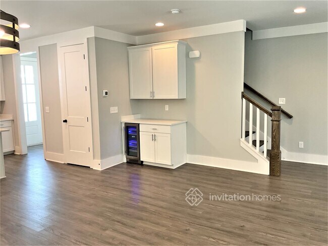 Foto del edificio - 261 Founders Ln