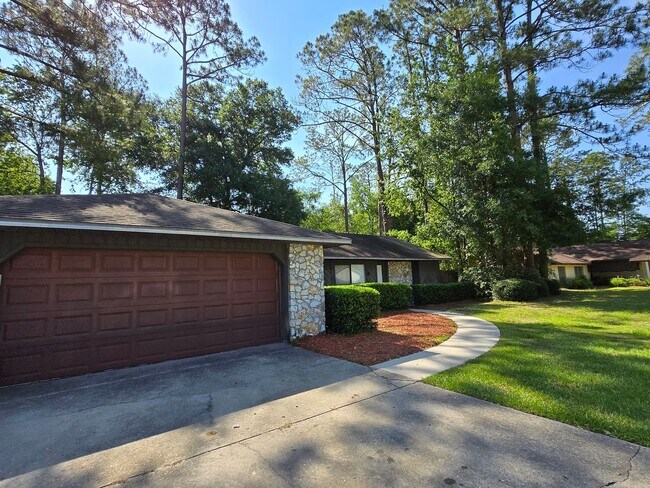 Building Photo - 5315 SW 81st Terrace