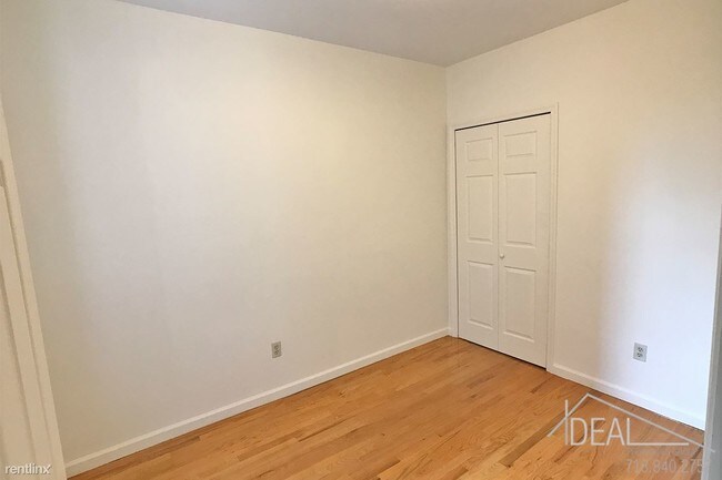 Building Photo - 263 3rd Ave