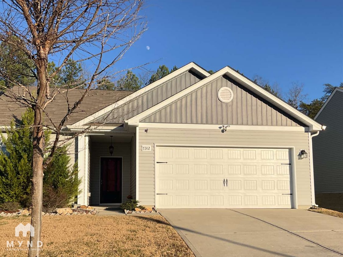Primary Photo - 7312 Amberly Hills Rd