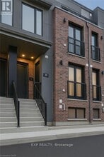 Building Photo - 99 Roger St