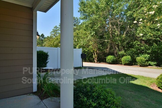 Foto del edificio - 122 Baysdale Dr