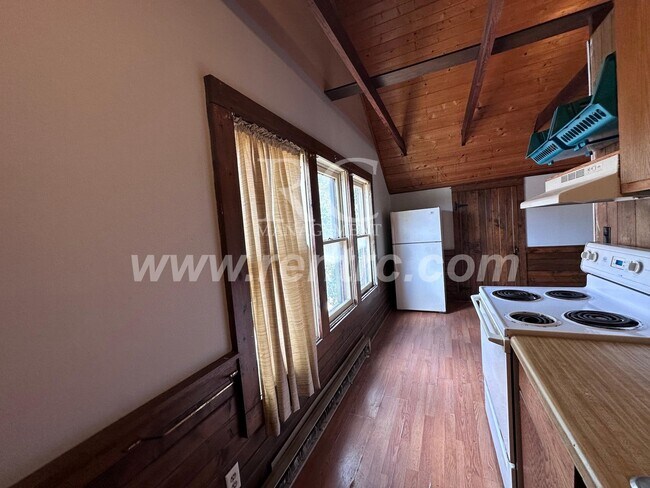 Foto del edificio - 1008-3 Vermilion-N