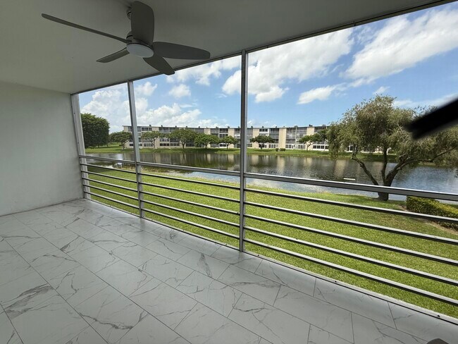 Foto del edificio - 2050 Guilford C