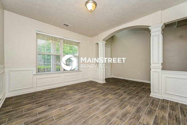 Photo - 4 Bedroom Pet-Friendly Home in Ellenwood, GA with Main Street Renewal