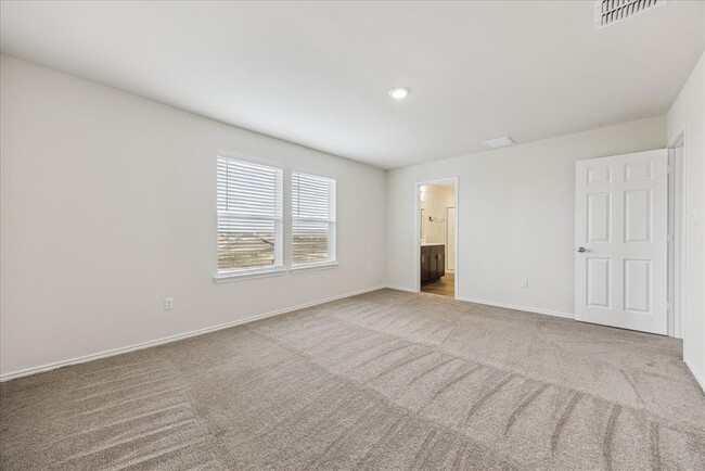 Building Photo - 379 Papaya Dr