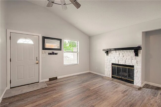 Building Photo - 9009 E 85th Terrace