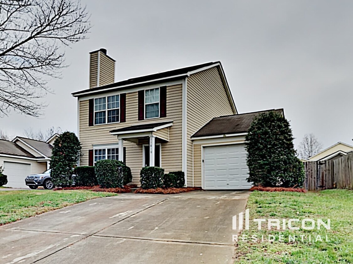 Foto principal - 11810 Stewarts Crossing Dr