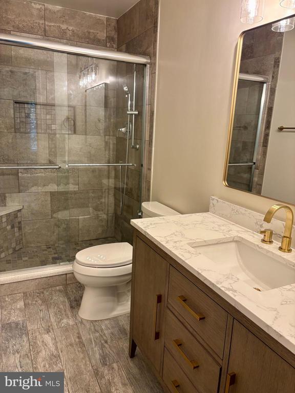 Building Photo - 9507 Briar Glenn Way