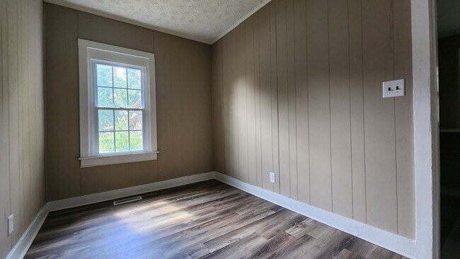 Foto del edificio - Renovated Cottage for Lease