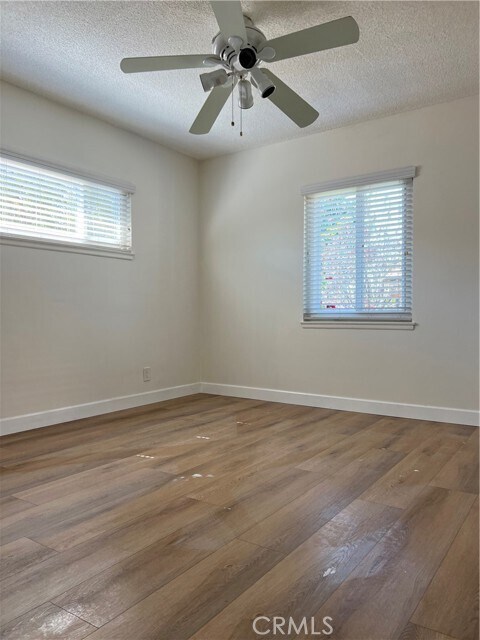 Foto del edificio - 5021 N Arroway Ave