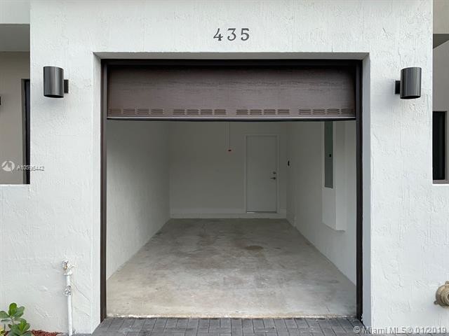 Building Photo - 435 SW 91st Place