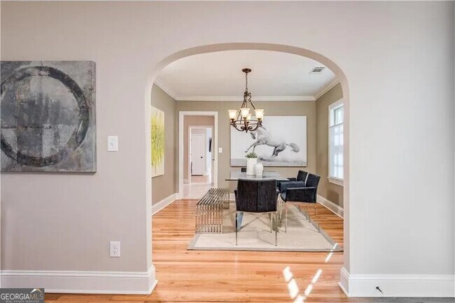 Foto del edificio - 311 Delmont Dr NE