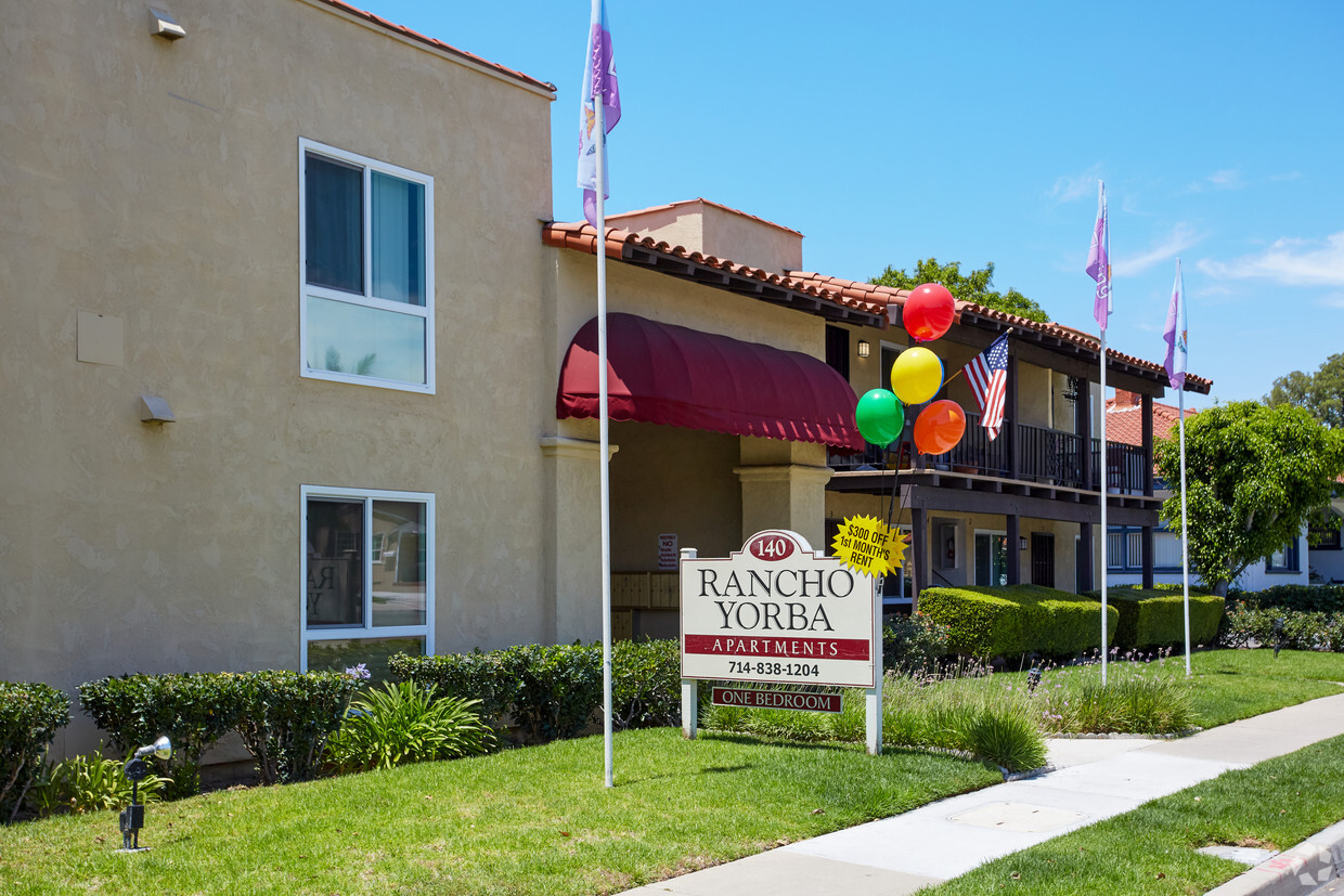 Foto principal - 132 Rancho Yorba Apartments