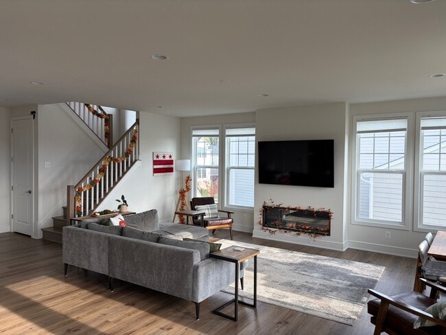 Foto del edificio - 5105 Carters Xing Ave