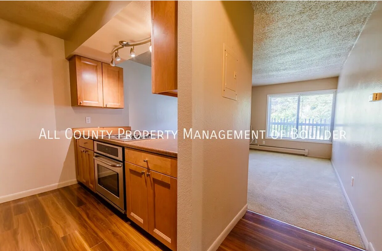 Foto principal - 2707 Valmont Rd