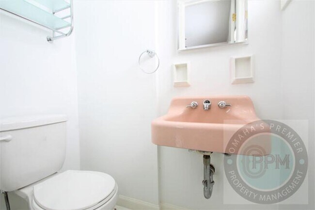 Foto del edificio - Beautiful 3 Bedroom Home with Finished Basement