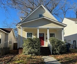 Building Photo - 3007 Montana Ave