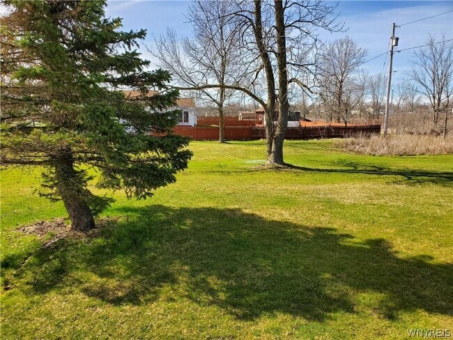 Building Photo - 150 Gregory Pl