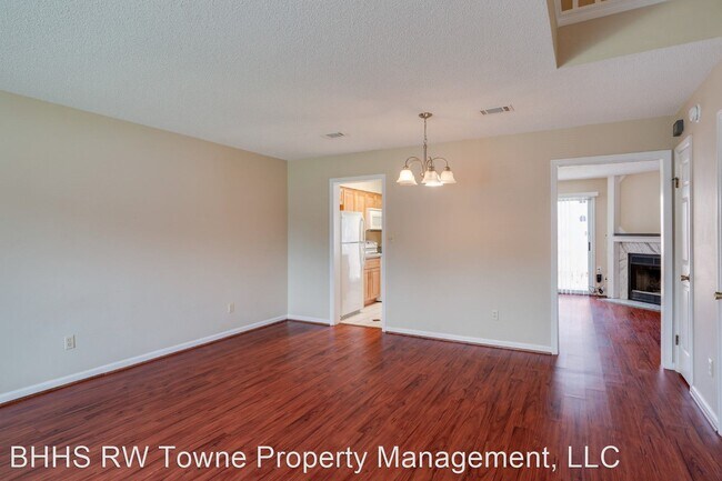 Building Photo - 2 br, 2.5 bath House - 207 Burman Wood Drive