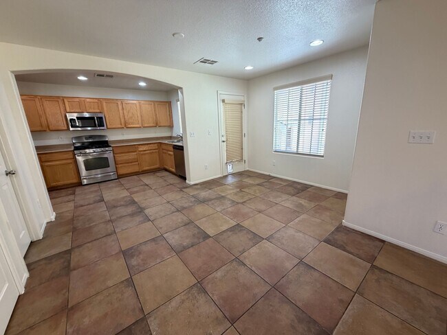 Building Photo - 8949 Carlina Canyon Ct