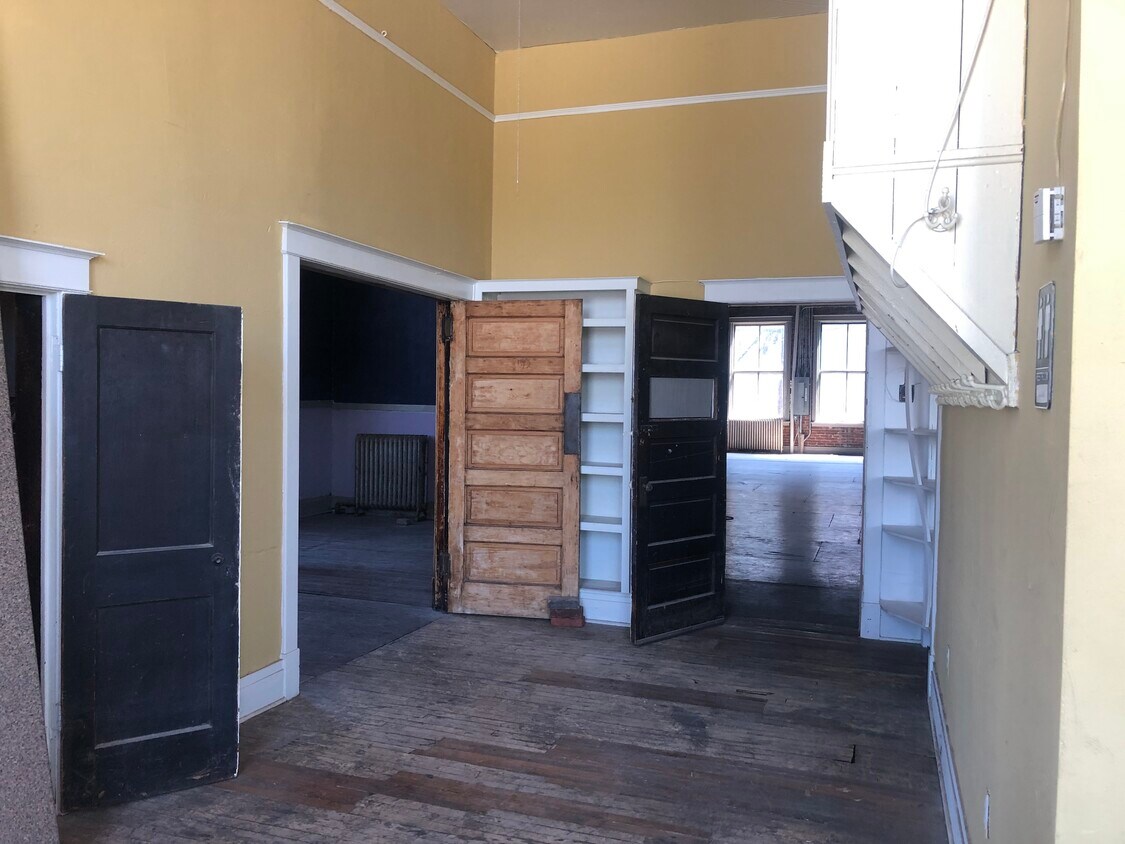Foto principal - 1717 W 9th St