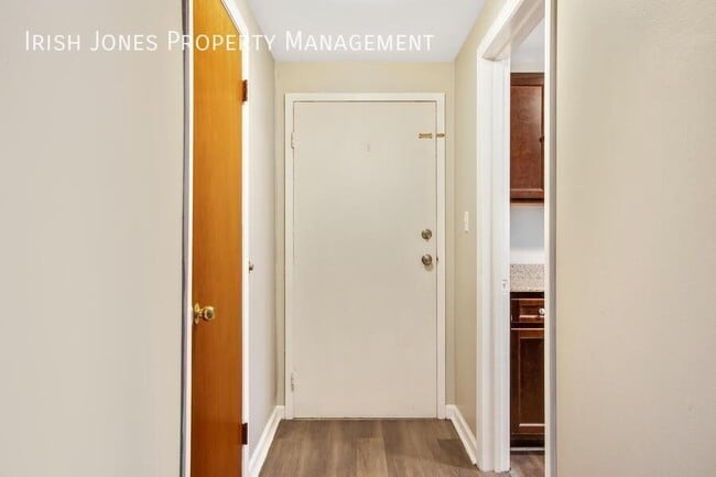 Building Photo - 880 Millersport Hwy