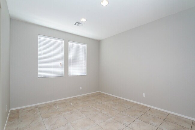 Building Photo - 132 Rolling Cove Ave