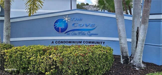 Foto del edificio - 8555 Bernwood Cove Loop