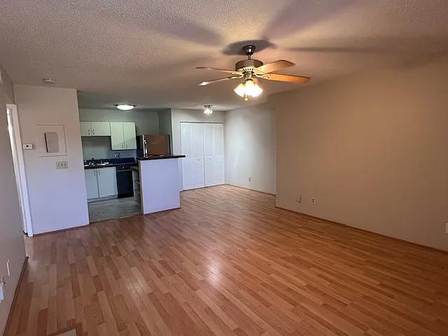 Foto del edificio - 465 Forestway Cir