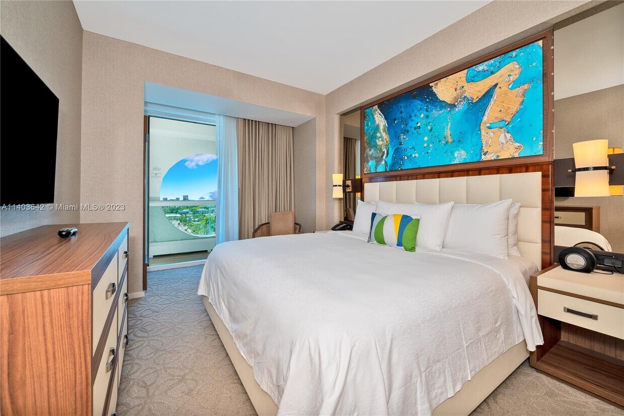 551 N Fort Lauderdale Beach Blvd Unit H903, Fort Lauderdale, FL 33304