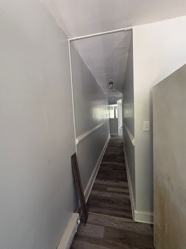 Foto del edificio - Cozy Downstairs Unit