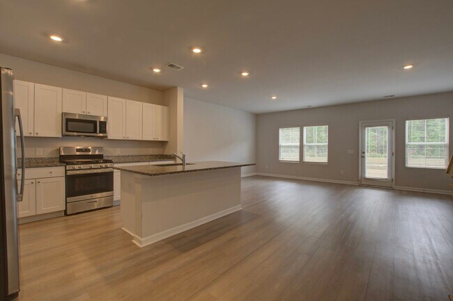 Foto del edificio - 4105 Quincy Adams Ln