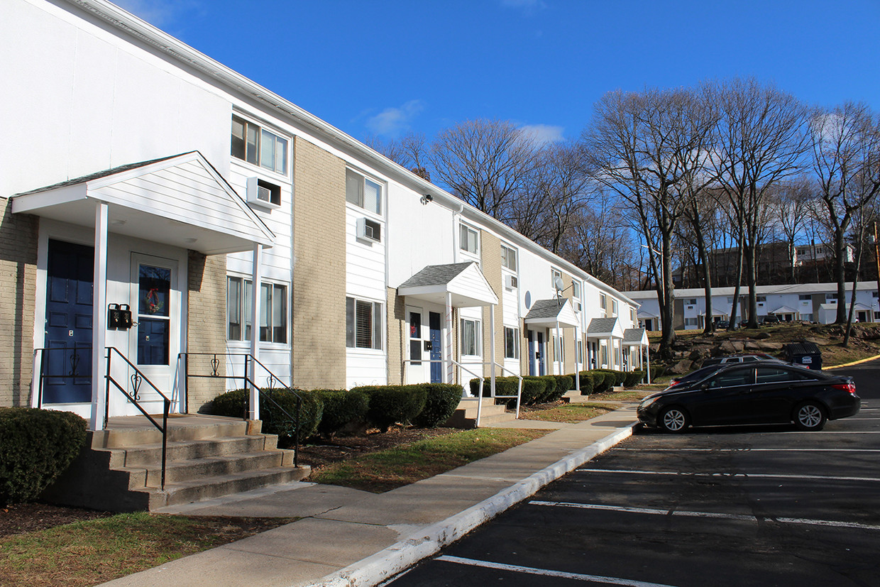 Primary Photo - Georgetown Apartments