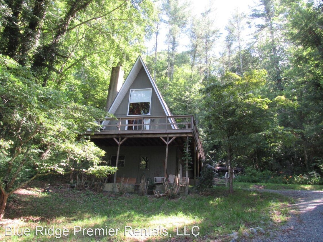 75 Fringe Tree Dr, Glenville, NC 28736 House Rental in Glenville, NC
