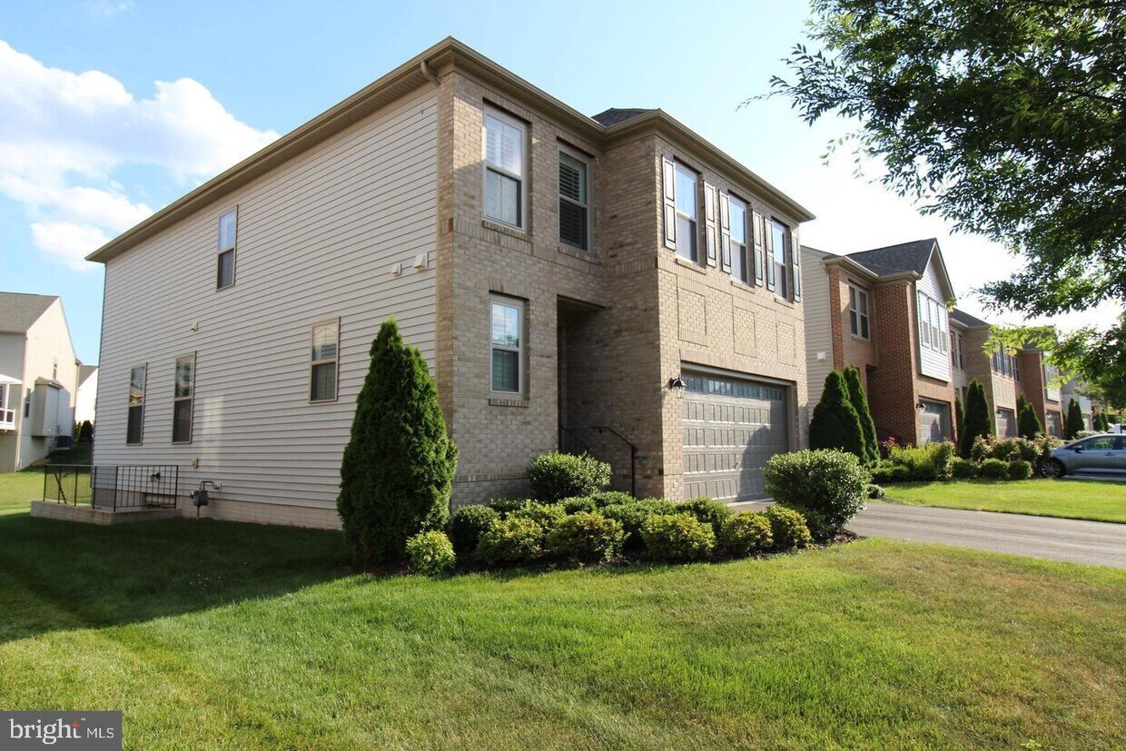 24843 Somerby Dr, Chantilly, VA 20152 House Rental in Chantilly, VA