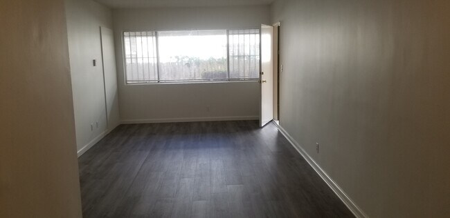 Sala de estar - 3622 Dunn Dr