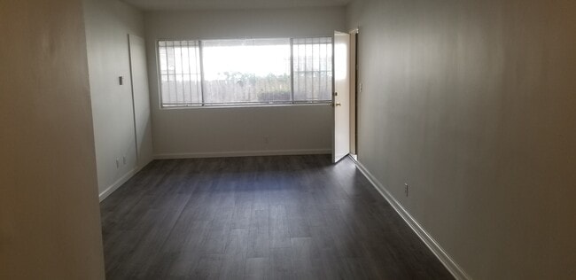 Living Room - 3622 Dunn Dr