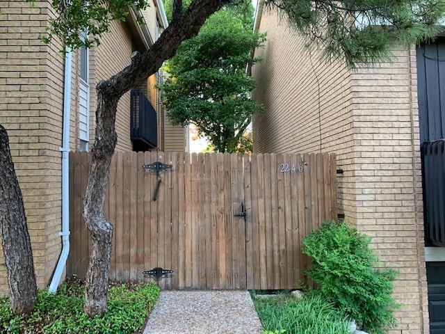 Foto del edificio - 2246 Irwin St