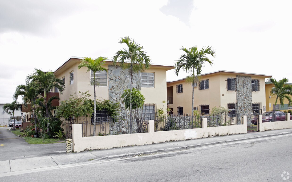 Foto principal - 47 NW 47th Ave