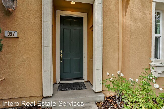 Building Photo - 3 br, 2.5 bath House - 997 Garrity Way