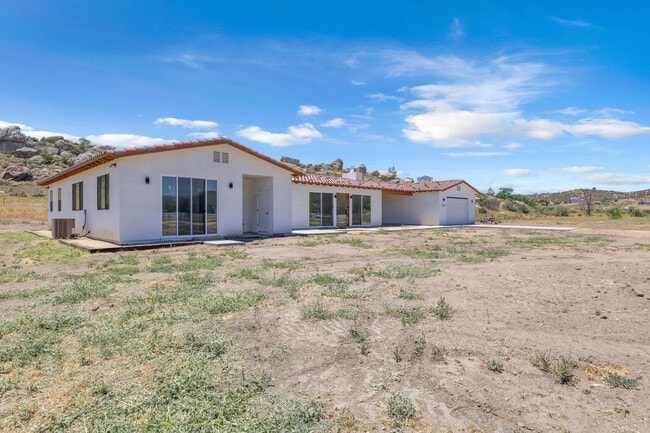 Building Photo - 41265 Lakeshore Blvd